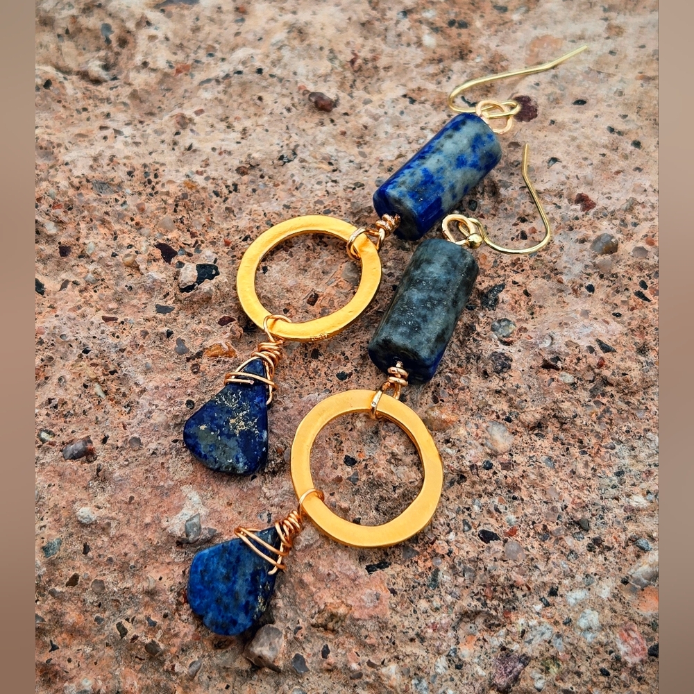 Ancient Sumerian Inspired Natural Lapis Lazuli In Hammered Gold Plated Earrings - Picture 2 of 10